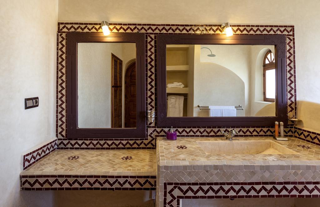 Riad Dharma Bou Mkila Extérieur photo